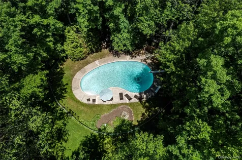 164 S Mountain Road New City NY 10956