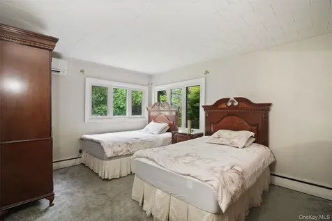 14 Brisman Drive Thiells NY 10984