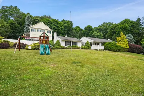 14 Brisman Drive Thiells NY 10984