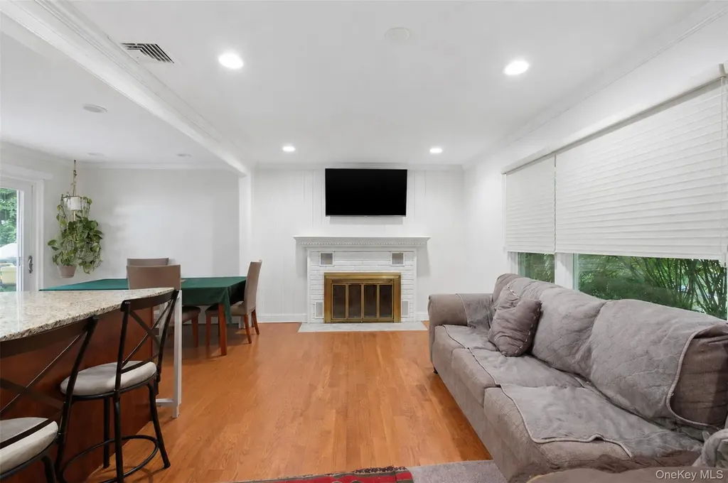 4 Lorraine Road South Salem NY 10590