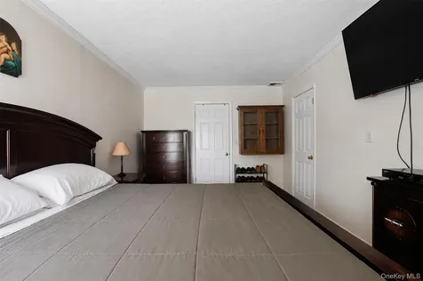 4 Lorraine Road South Salem NY 10590