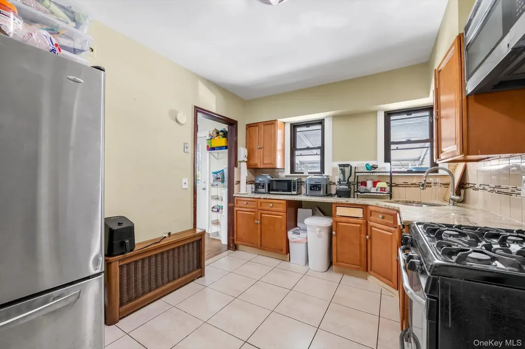 117-47 221st Street Cambria Heights NY 11411