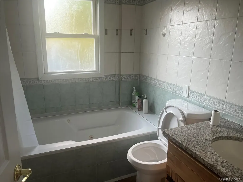 69 Hunt Avenue Pearl River NY 10965