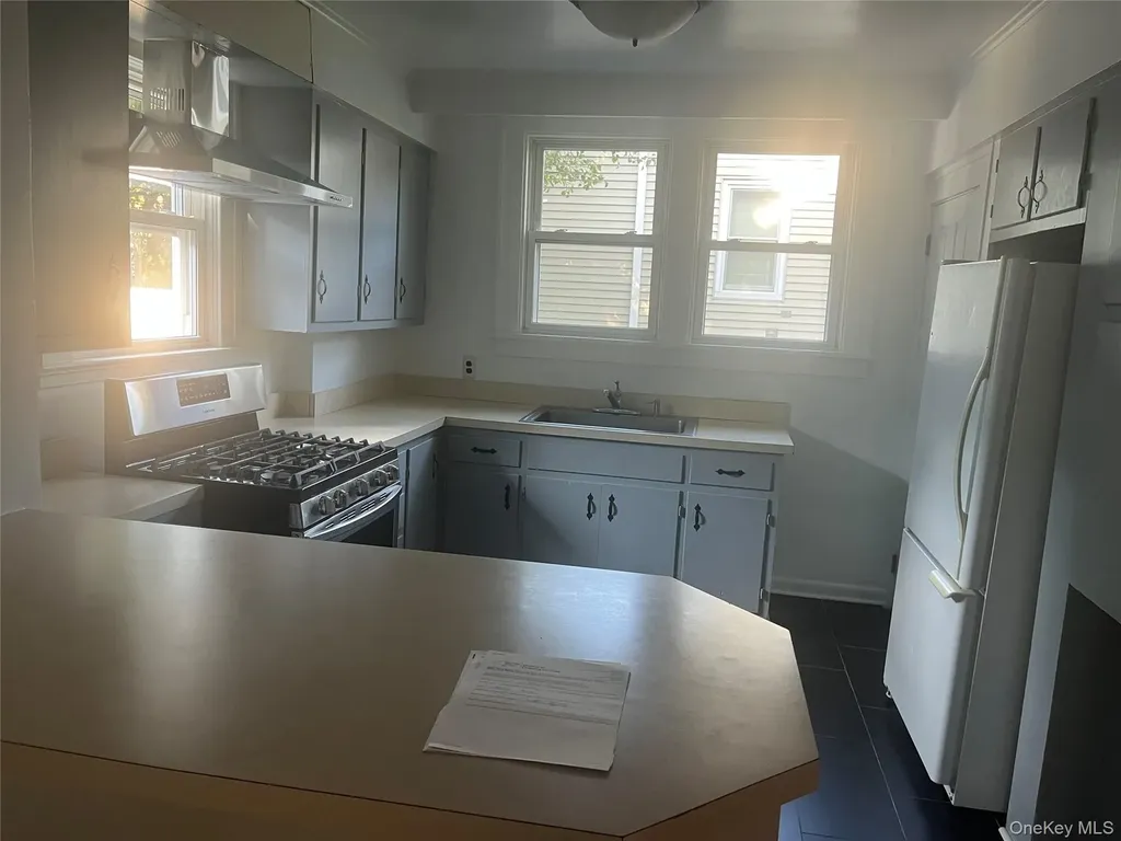 69 Hunt Avenue Pearl River NY 10965