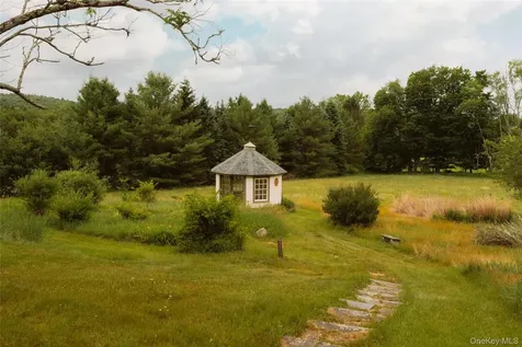 196 County Road 115 Bethel NY 12726