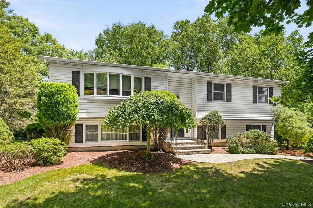21 Arbor Lane Bardonia NY 10954