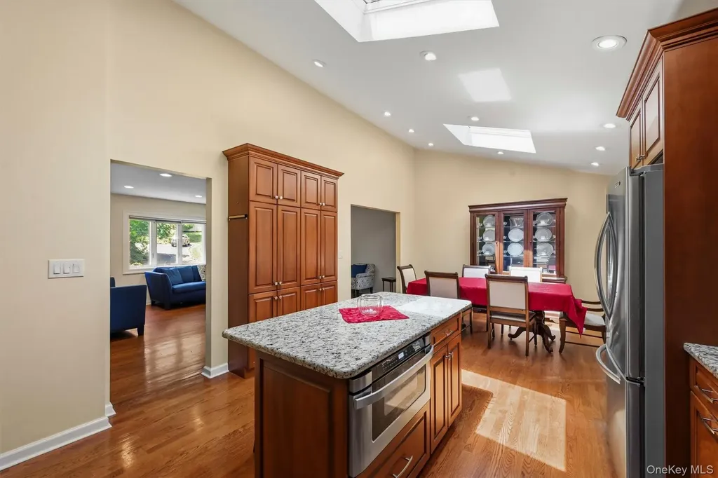 21 Arbor Lane Bardonia NY 10954
