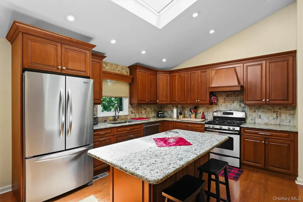 21 Arbor Lane Bardonia NY 10954