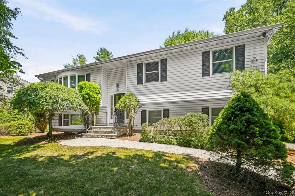 21 Arbor Lane Bardonia NY 10954
