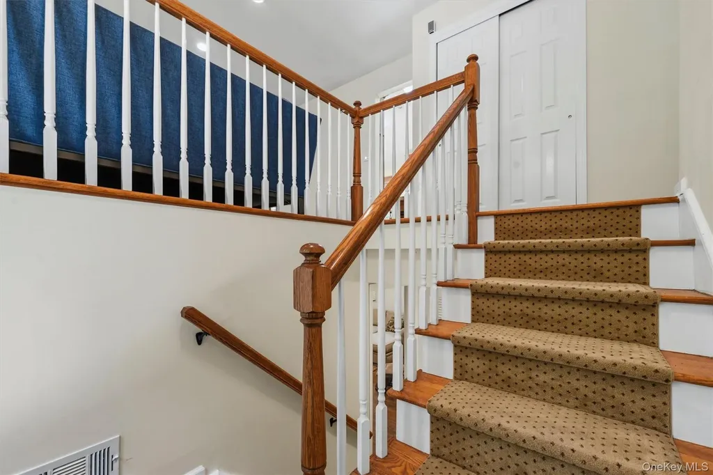 21 Arbor Lane Bardonia NY 10954