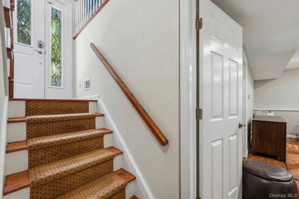 21 Arbor Lane Bardonia NY 10954