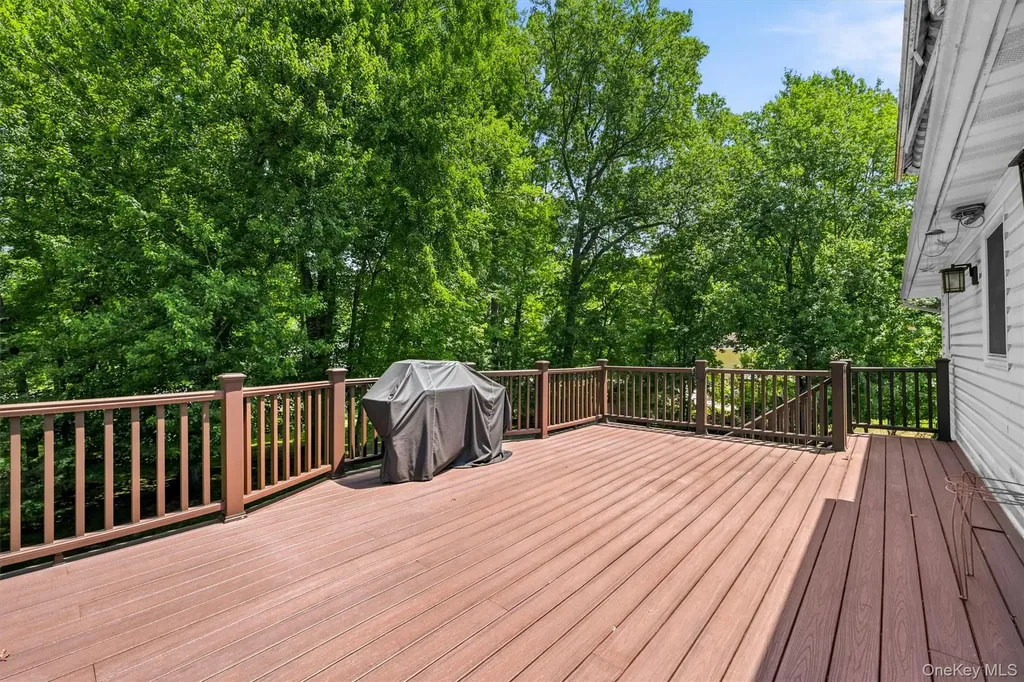 21 Arbor Lane Bardonia NY 10954