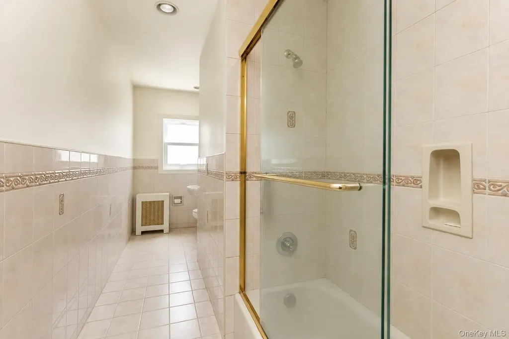 67 Dartmouth Street Valley Stream NY 11581