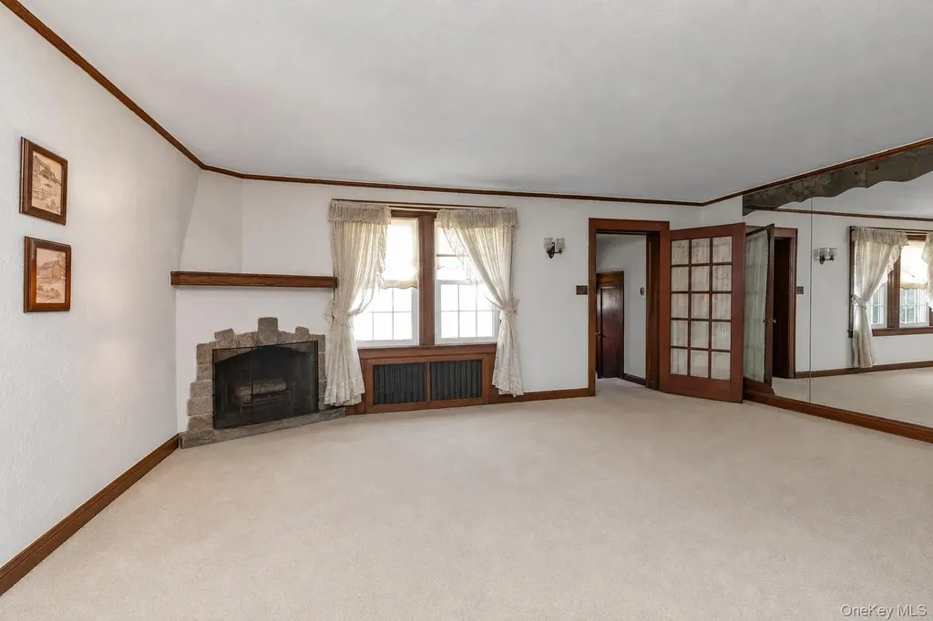 67 Dartmouth Street Valley Stream NY 11581