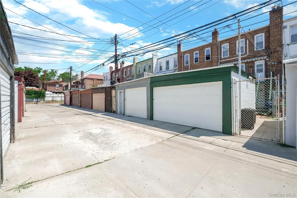 1934 E 29th Street Brooklyn NY 11229