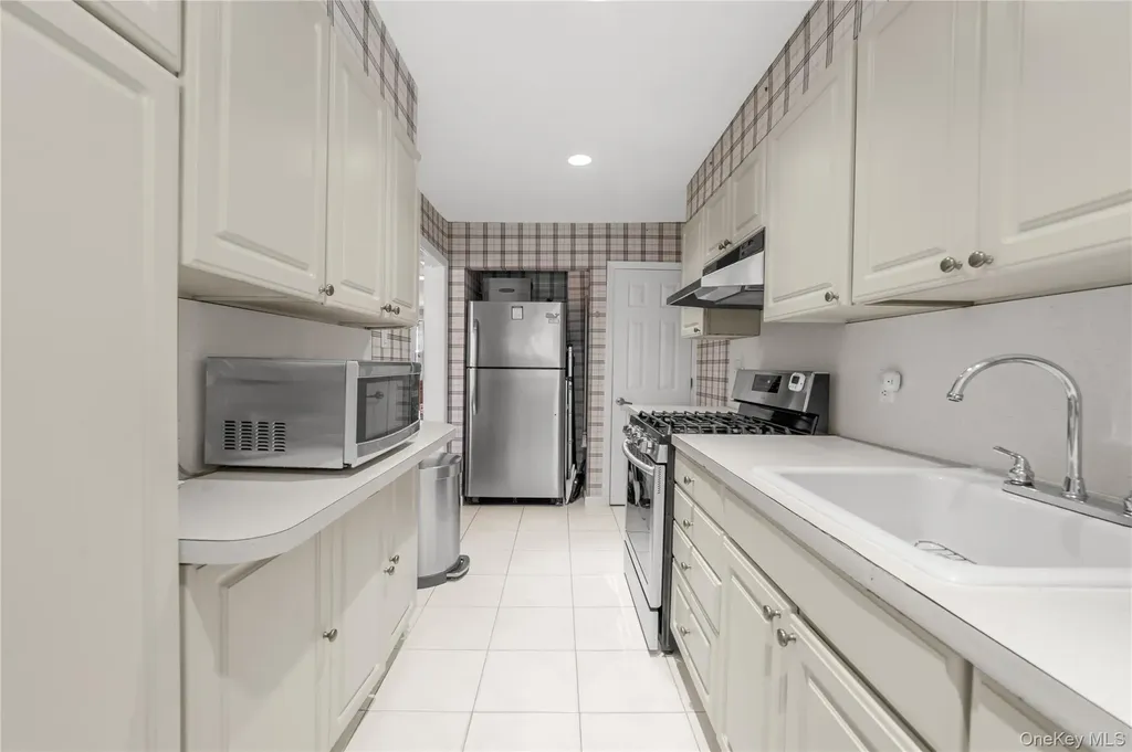 1934 E 29th Street Brooklyn NY 11229