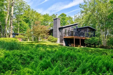 110 Silver Birch Way Swan Lake NY 12783