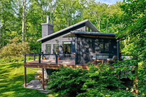 110 Silver Birch Way Swan Lake NY 12783
