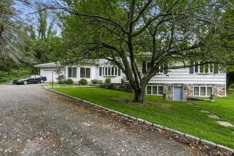 6 Jackson Road Bedford NY 10506