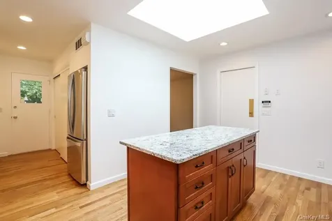 6 Jackson Road Bedford NY 10506