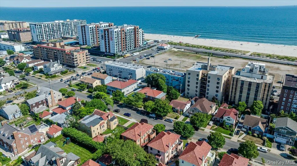 47 E Penn Street Long Beach NY 11561