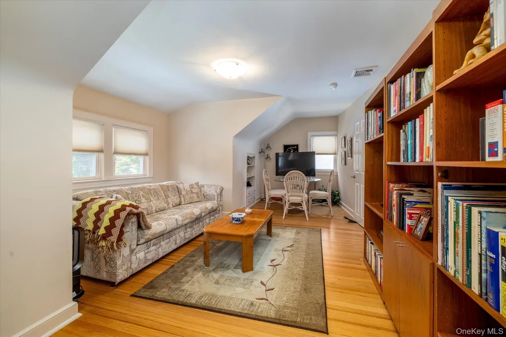 75 Wagg Avenue Malverne NY 11565