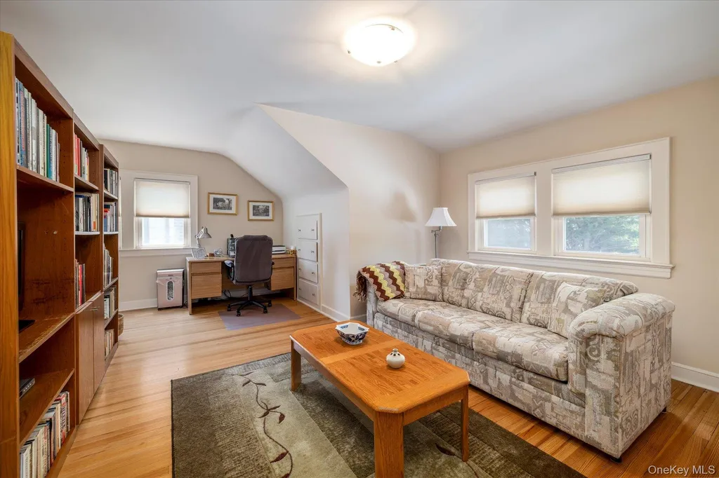 75 Wagg Avenue Malverne NY 11565