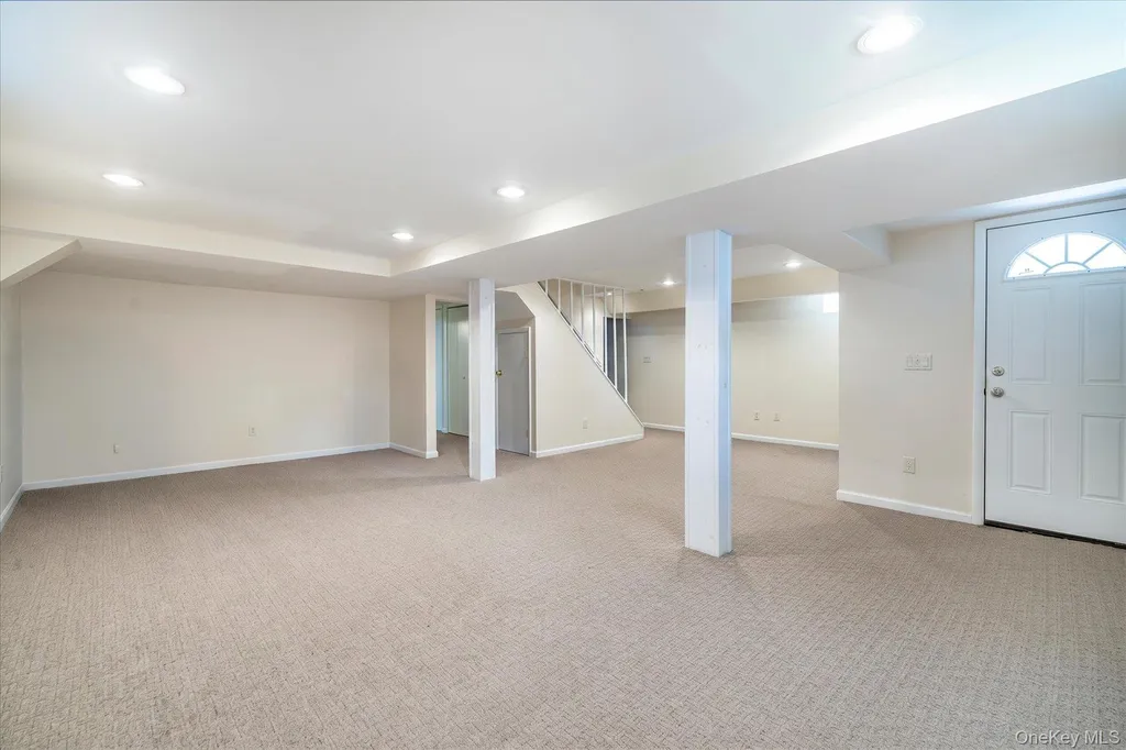 75 Wagg Avenue Malverne NY 11565
