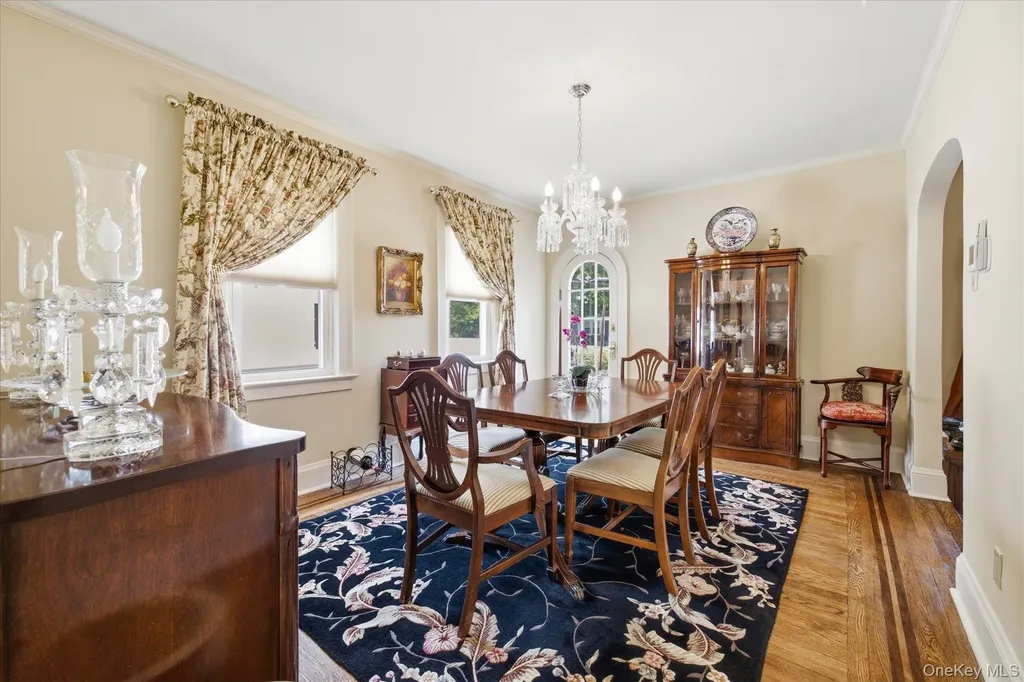 75 Wagg Avenue Malverne NY 11565