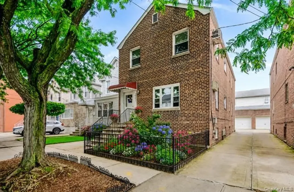 3061 Lasalle Avenue Bronx NY 10461