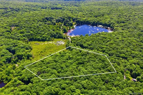 599 E Mountain Road N Cold Spring NY 10516