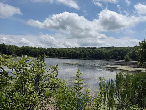 599 E Mountain Road N Cold Spring NY 10516