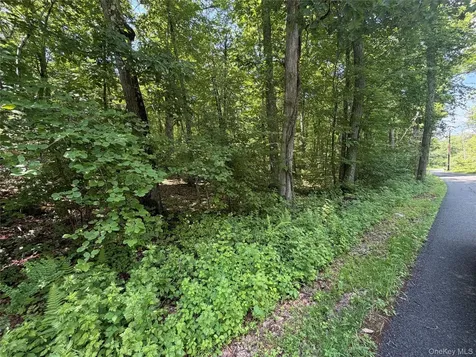 599 E Mountain Road N Cold Spring NY 10516