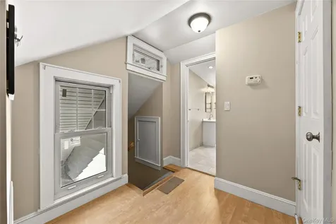 15 Pershing Avenue Locust Valley NY 11560