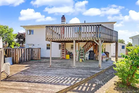 14 Laurel Place Bethpage NY 11714