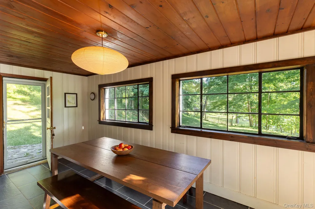 2846 Route 82 Pleasant Valley NY 12569