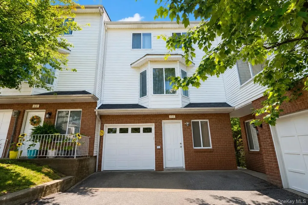 64 Amanda Court Staten Island NY 10312