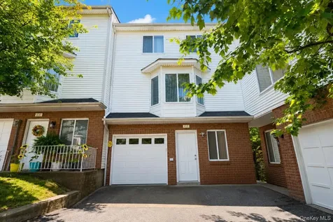 64 Amanda Court Staten Island NY 10312