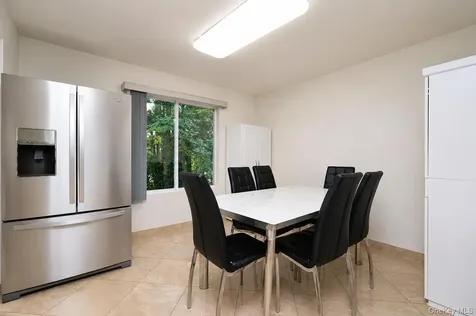 64 Amanda Court Staten Island NY 10312