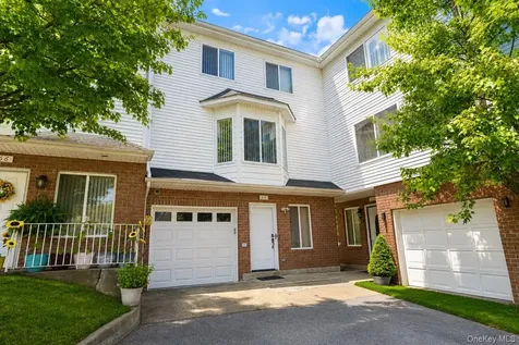 64 Amanda Court Staten Island NY 10312