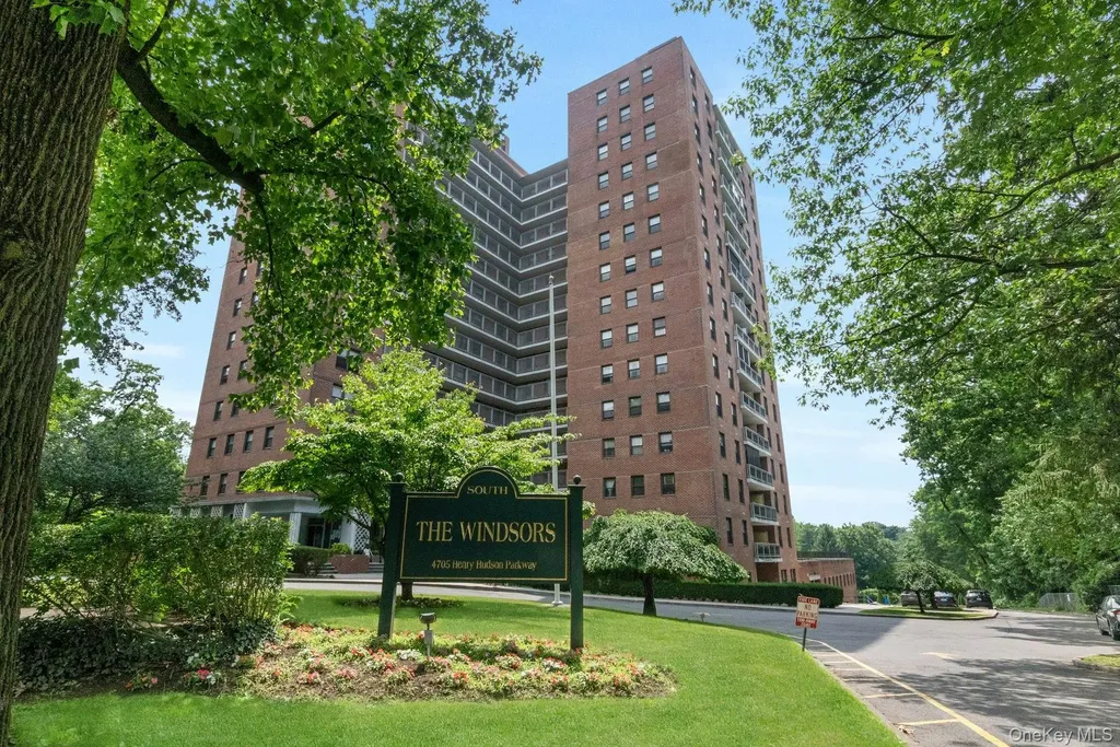 4705 Henry Hudson Parkway Bronx NY 10471