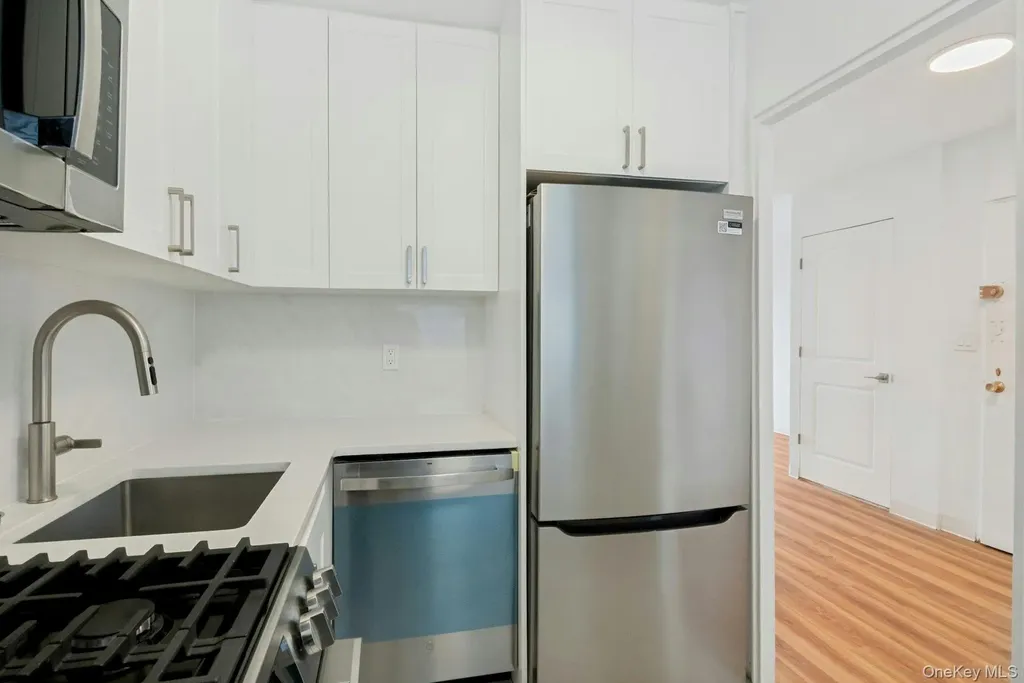 4705 Henry Hudson Parkway Bronx NY 10471