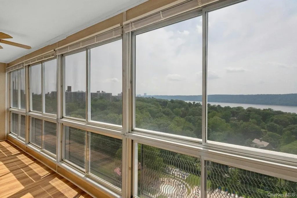 4705 Henry Hudson Parkway Bronx NY 10471