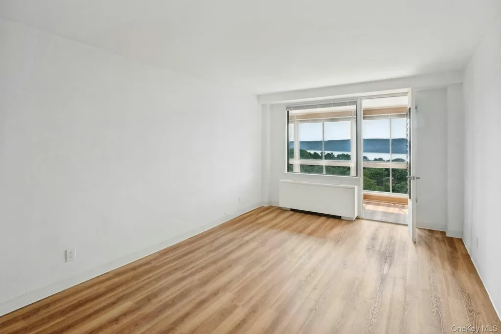 4705 Henry Hudson Parkway Bronx NY 10471