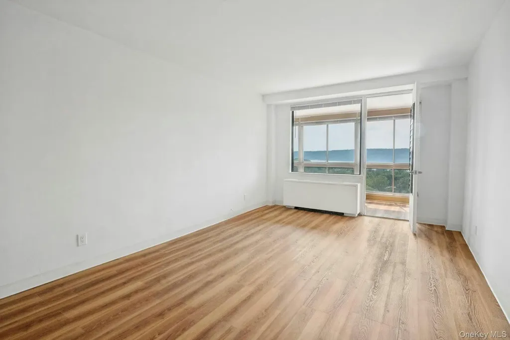 4705 Henry Hudson Parkway Bronx NY 10471
