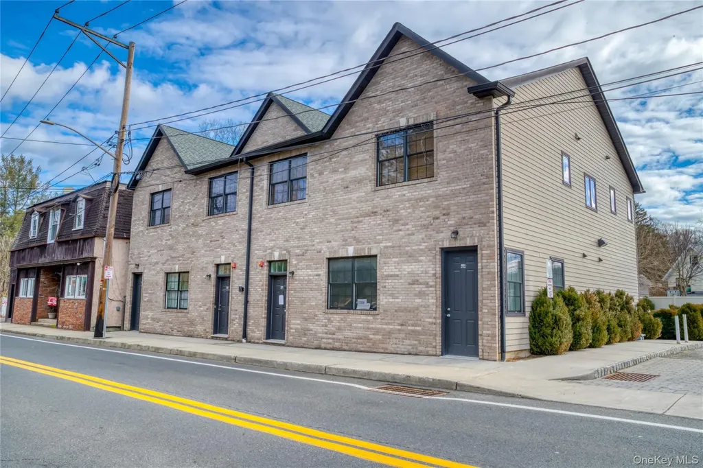 651 Main Street Sparkill NY 10976