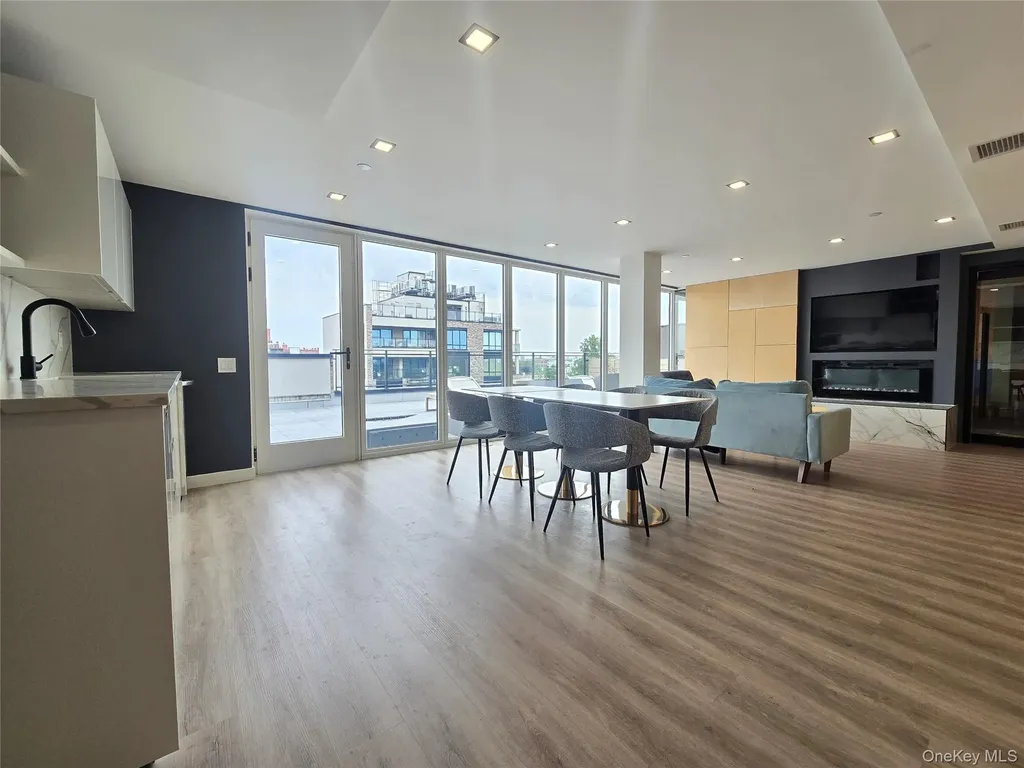 618 Avenue H Brooklyn NY 11230