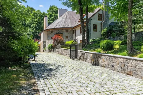 23 Inningwood Road Ossining NY 10562