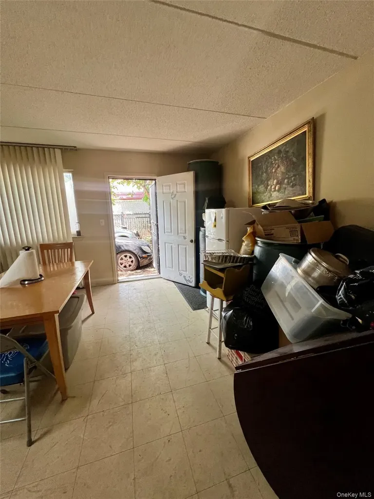 466 E 179th Street Bronx NY 10457