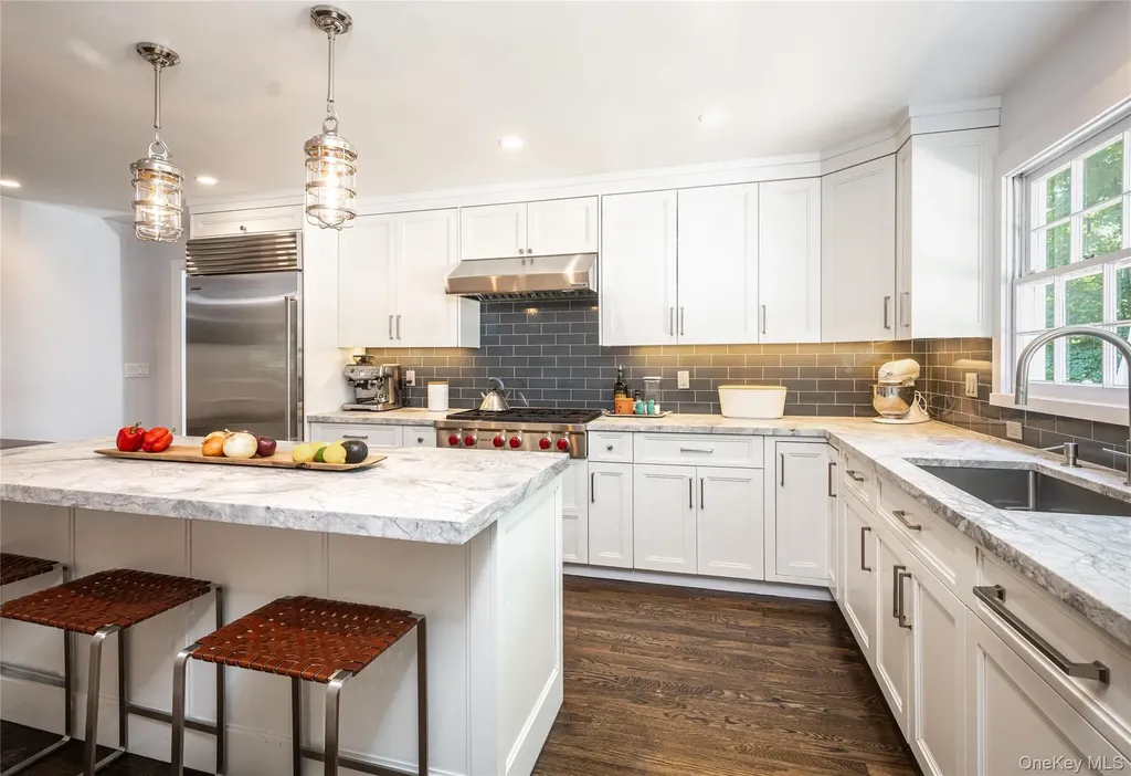 15 Laurel Hill Road Dobbs Ferry NY 10522